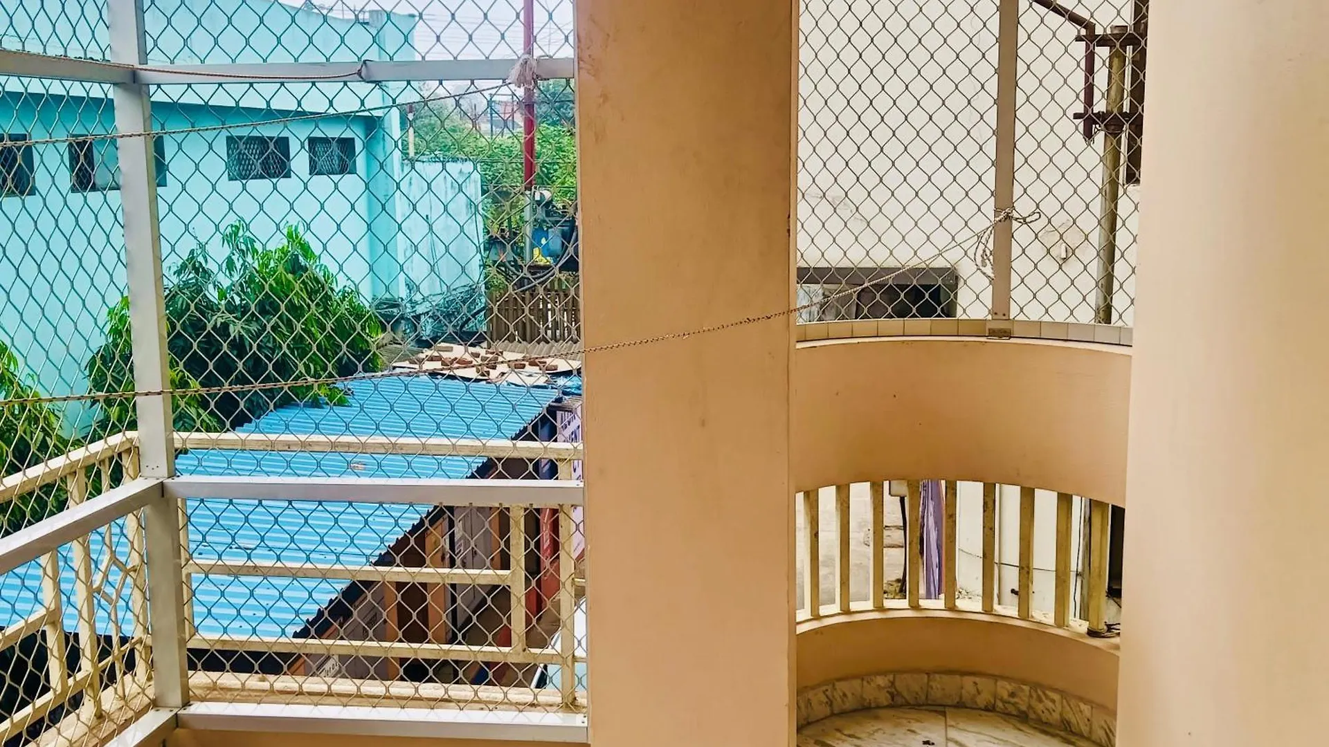 Luxury 3 Bhk Apartment 15 Mins From Kashi Vishwanath Temple Varanasi Indien