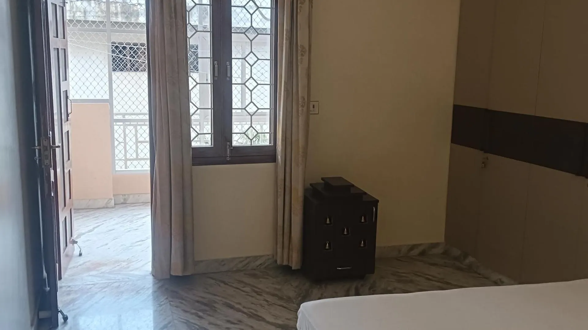 Luxury 3 Bhk Apartment 15 Mins From Kashi Vishwanath Temple Varanasi
